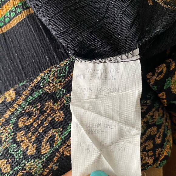 Componix sz 8 Vintage tribal aztec print faux wrap top - Picture 8 of 8